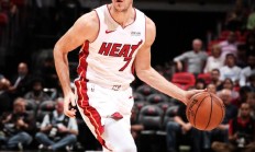 九游娱乐-一支新晋球队崭露头角，挑战传统强队地位