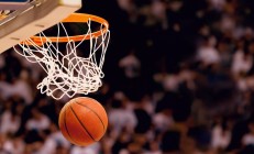 九游娱乐网页-戈贝尔连续得分拉开差距，吉林队压制开拓者