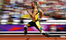 九游体育-绝境中的英雄，从基辅到密尔沃基，压哨时刻如何定义伟大