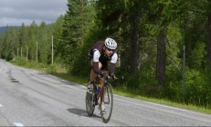 九游娱乐首页-地狱主场，绝杀永恒，当伊朗的铁蹄踏碎英格兰的傲慢，苏亚雷斯的最后独舞映亮2026死亡之组