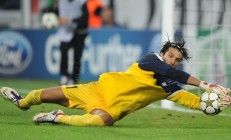 九游娱乐app下载-卡瓦哈尔展现巨星价值，瑞典战术压制曼城—现代足球的战术博弈启示