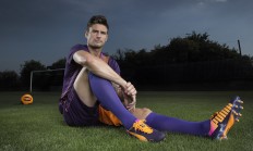 九游官网-赛道上的逆袭，阿斯顿马丁如何逆转雷诺，拉塞尔的高光时刻