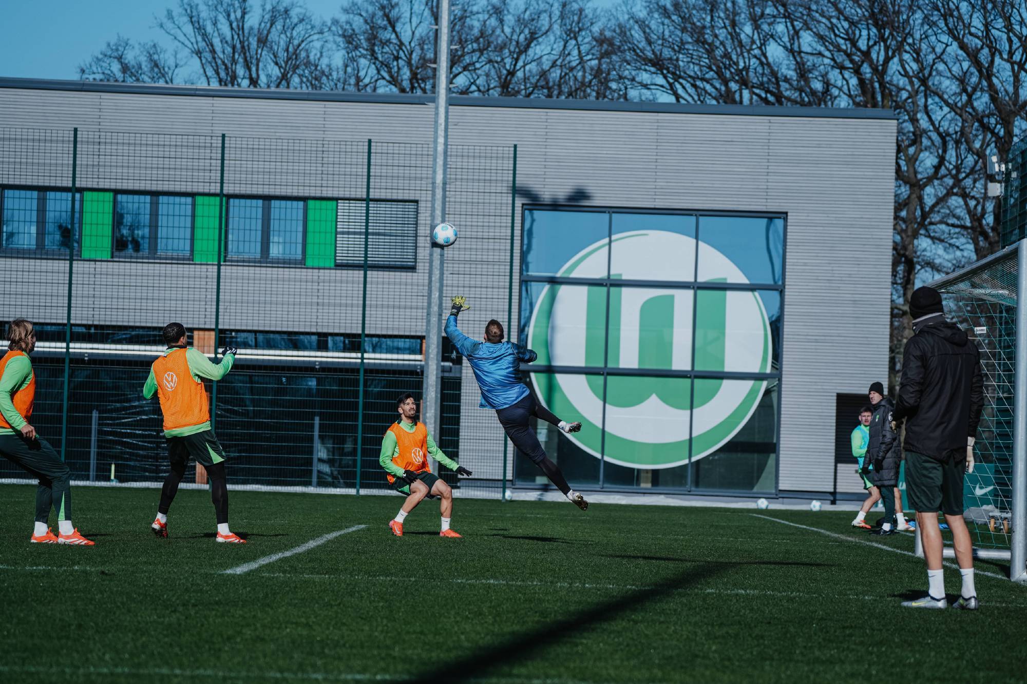 沃尔夫斯堡遭遇不利,寻求突破的简单介绍 沃尔夫斯堡遭遇不利,寻求突破的简单介绍