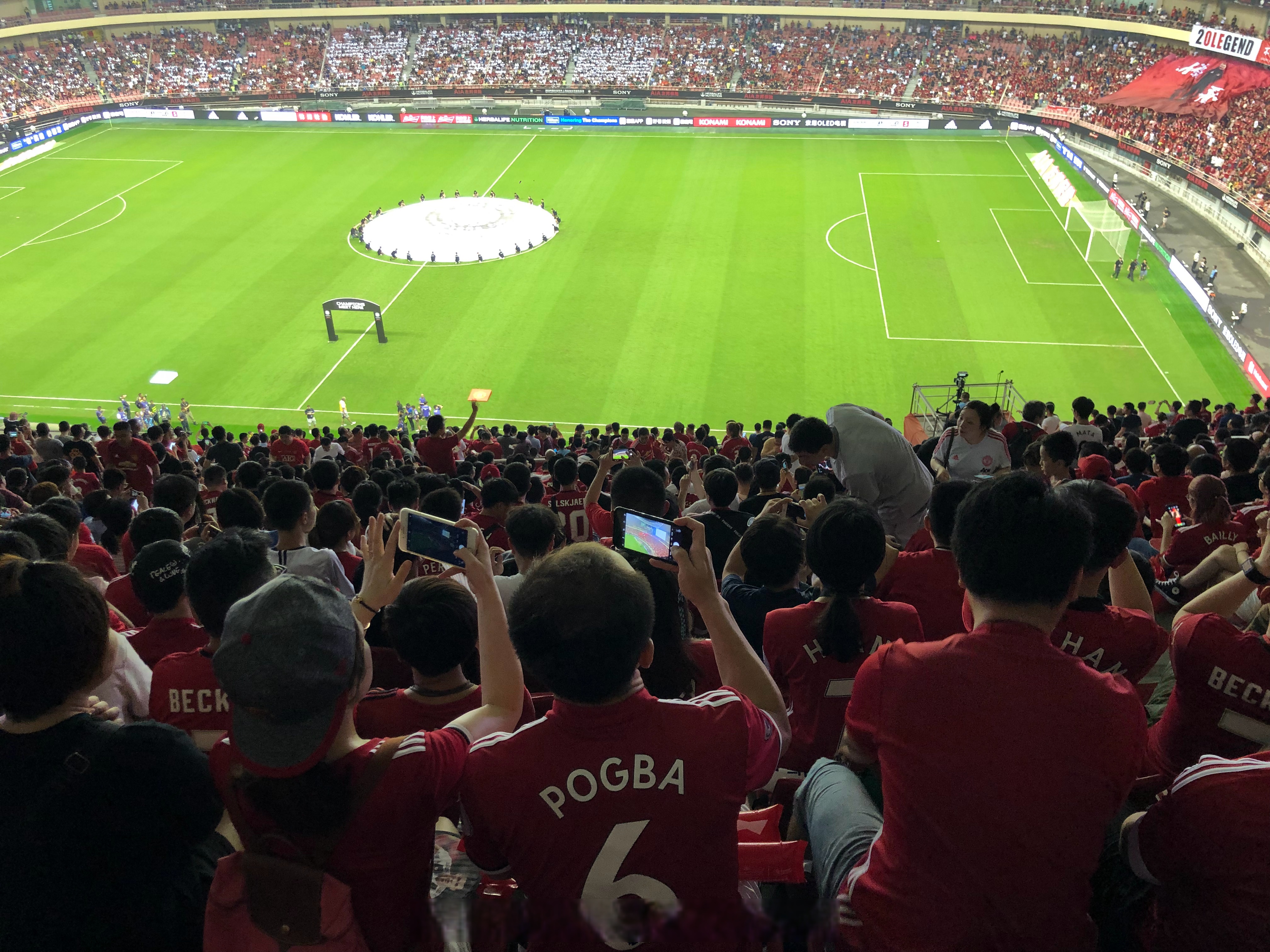 马赛队在客场比赛中拿下三分 马赛队在客场比赛中拿下三分