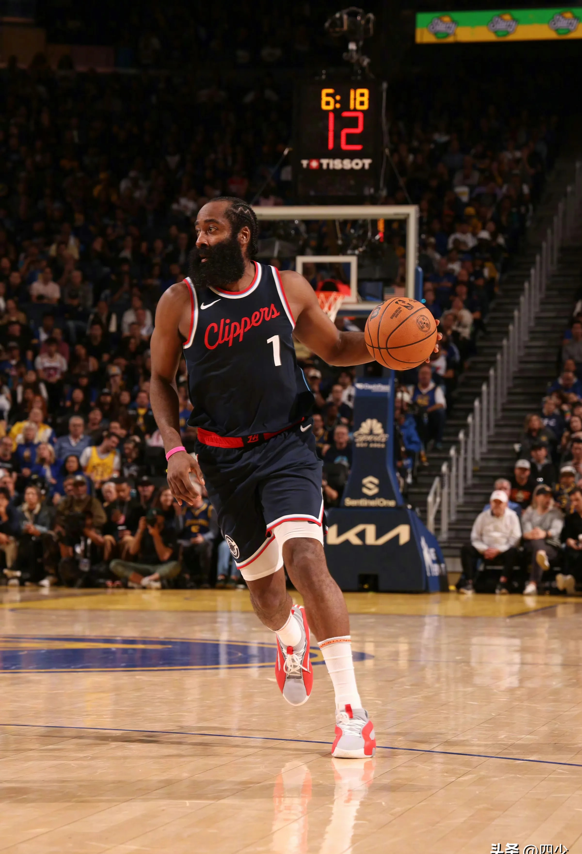 快船队轻松过关，稳固排名领先优势的简单介绍