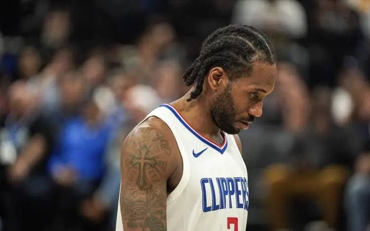 包含尼克斯轻取爵士,伦纳德统治全场的词条 包含尼克斯轻取爵士,伦纳德统治全场的词条