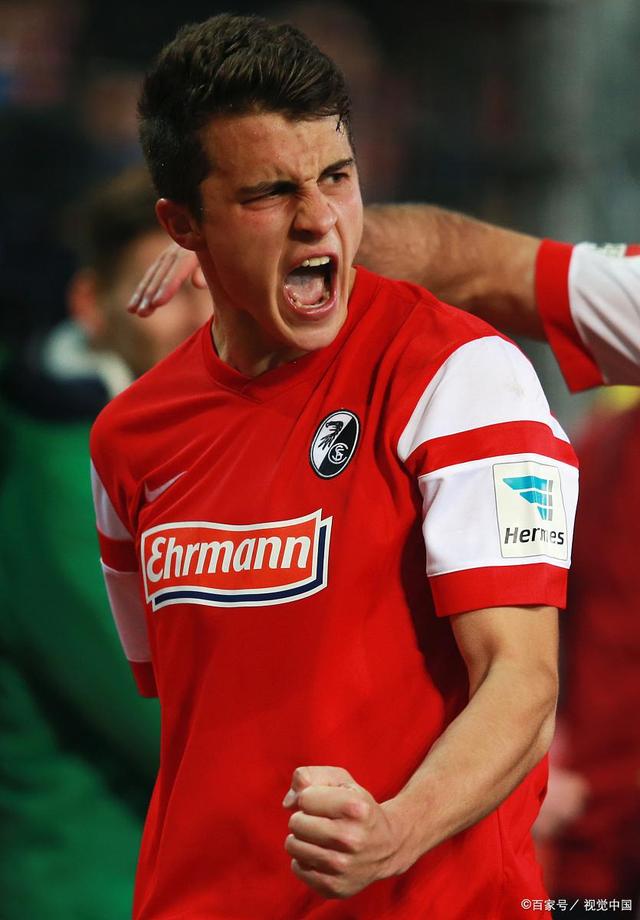 包含中国逆转莱比锡红牛，萨拉赫状态火热的词条