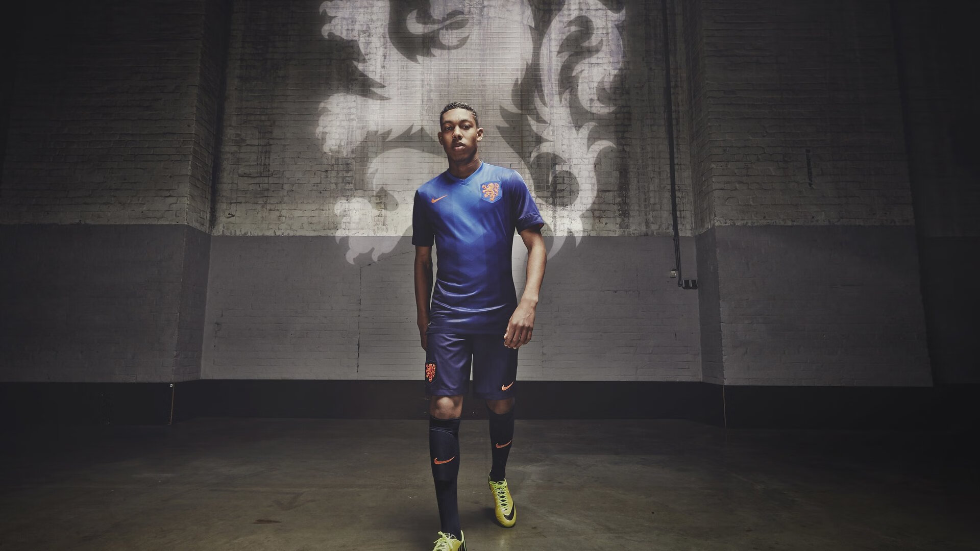 塞维利亚战术压制巴萨，加维数据全面爆炸背后的战术革命