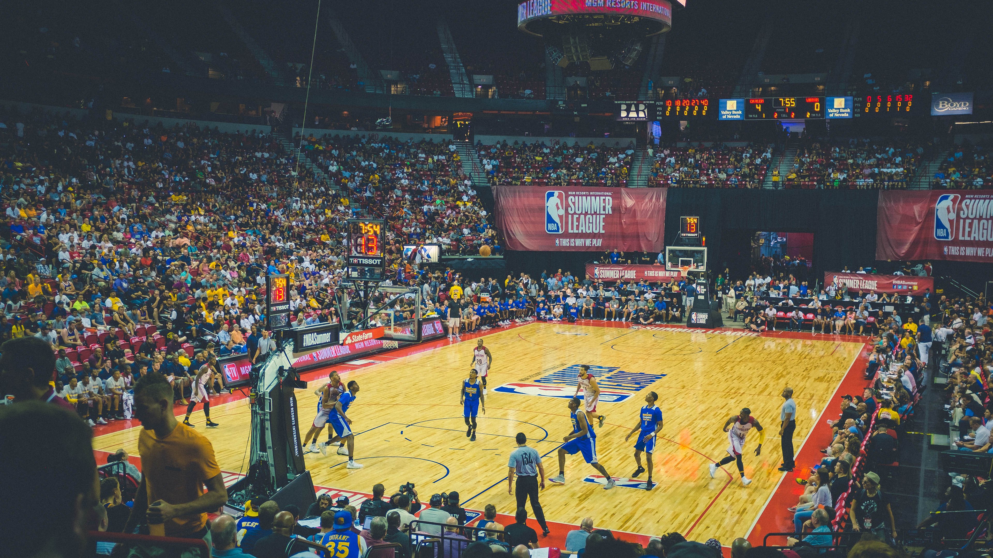 极速之夜，F1新赛季揭幕战与欧文的持续杀伤力